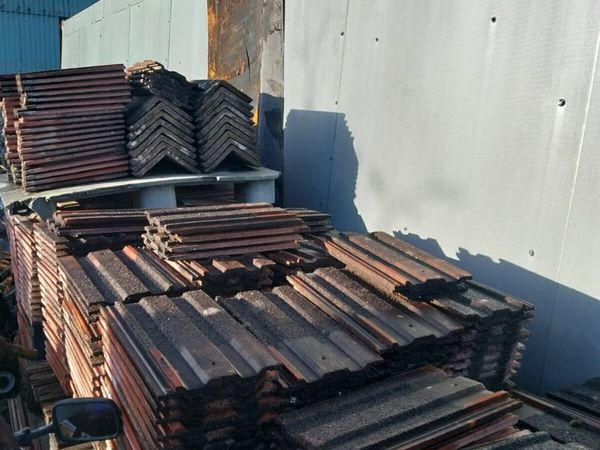 Roof Tiles 1500+