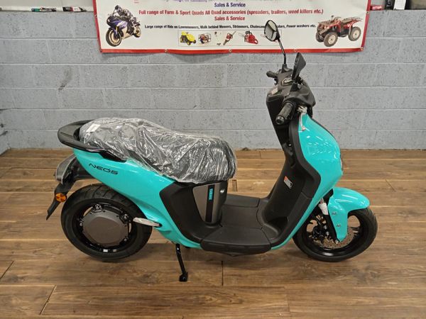 Brand New Electric Yamaha Neos Scooter